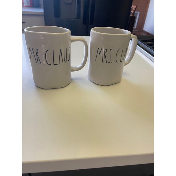 Rae Dunn Mr. & Mrs. Claus Mug Set White. Christmas seasonal - Picture 2 of 6
